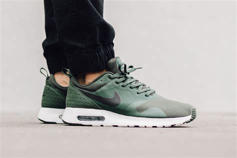 nike air max tavas groen grijs|Nike Air Max Tavas Green Glow Men's .